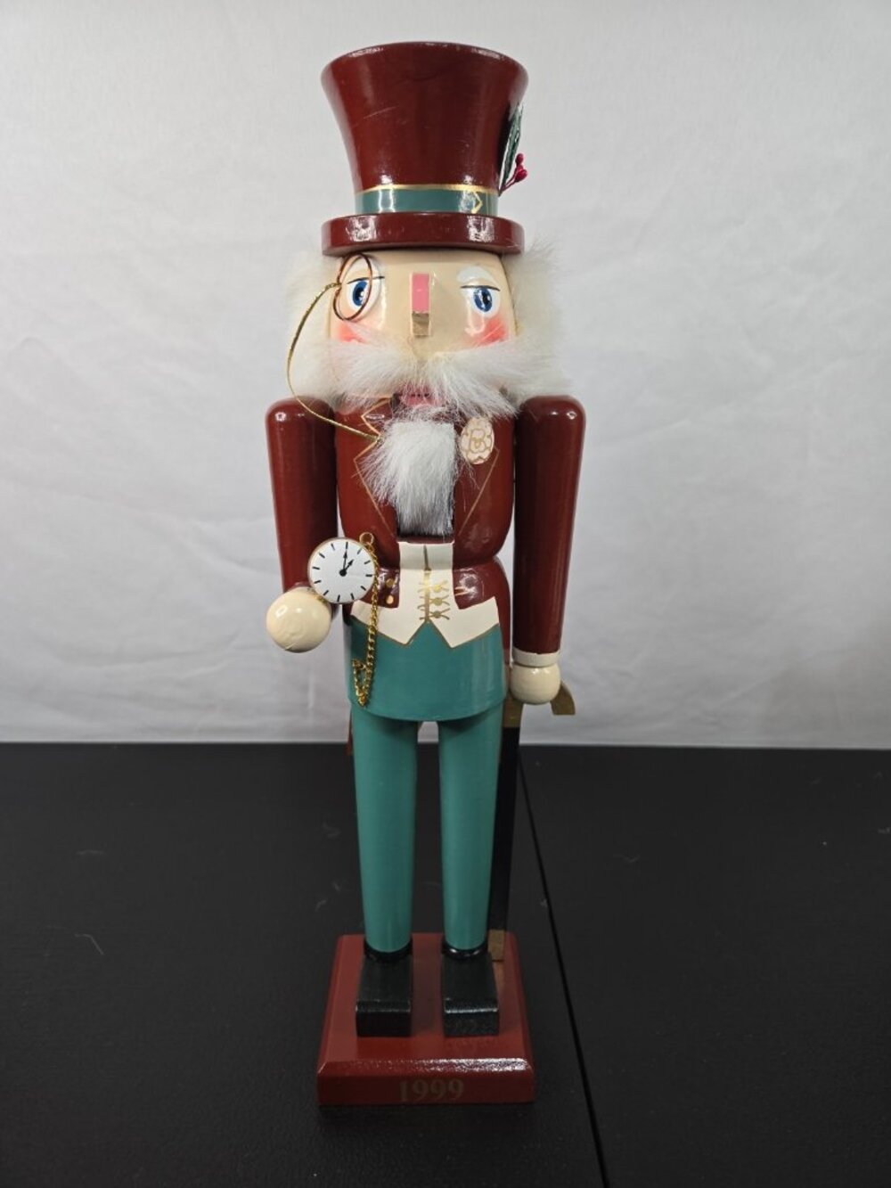 Vintage 1999 Bombay Wood 15" Nutcracker Proper Chrismas Gentleman